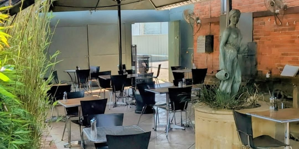 Mr Benedict At Albury