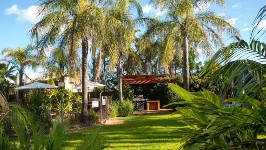 Crystal Fountain Motel in Albury offering clean and comfortable accommodation for travellers