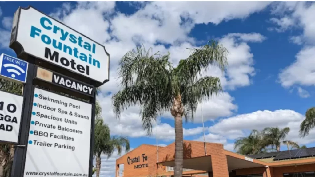 Motel accommodation in Albury NSW with convenient parking and relaxing stay
